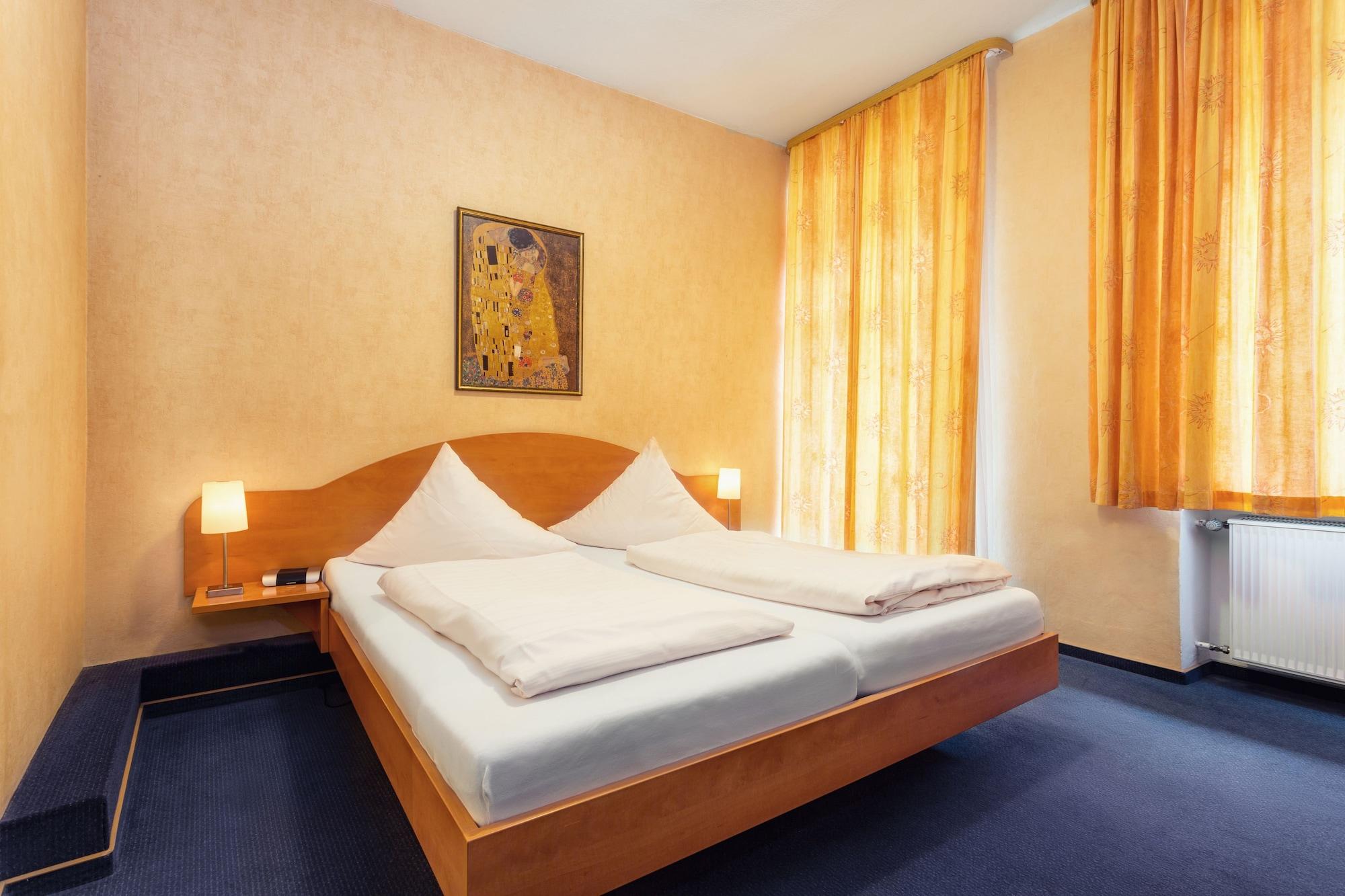 Stumbergers Hotel โคเคห์ม ภายนอก รูปภาพ