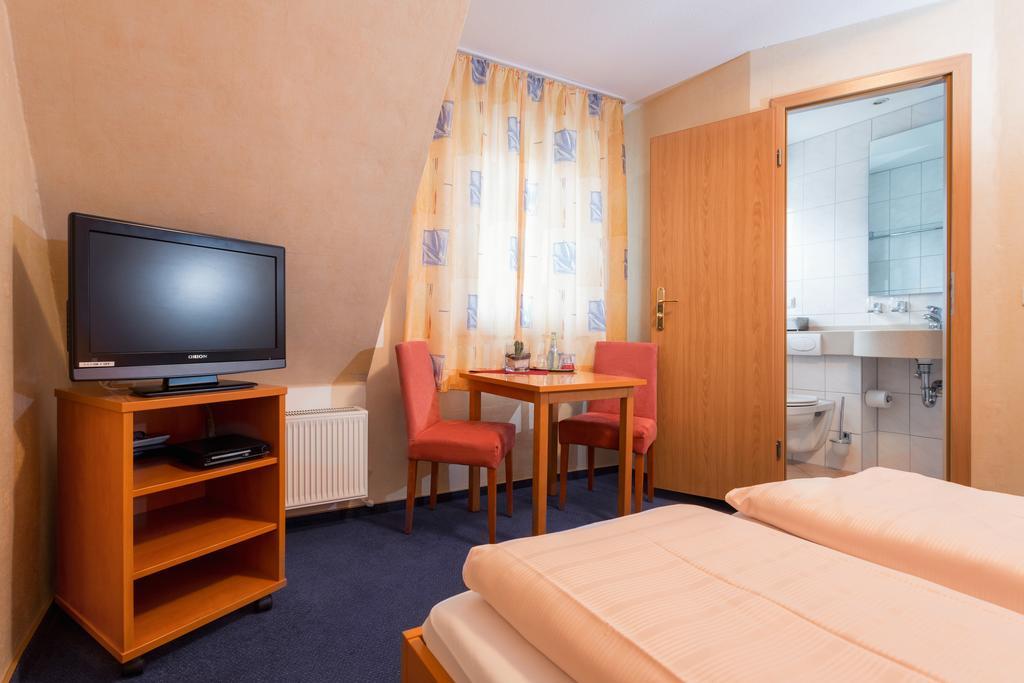 Stumbergers Hotel โคเคห์ม ภายนอก รูปภาพ